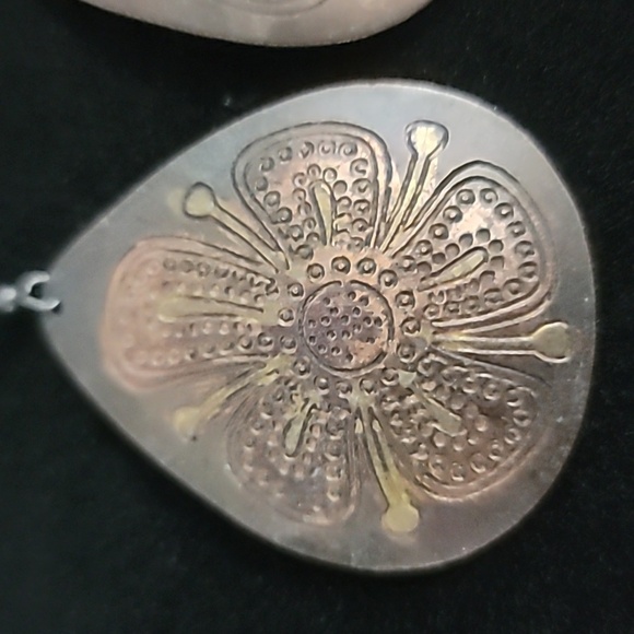 Metal Floral Dangle Earrings - Picture 3 of 4